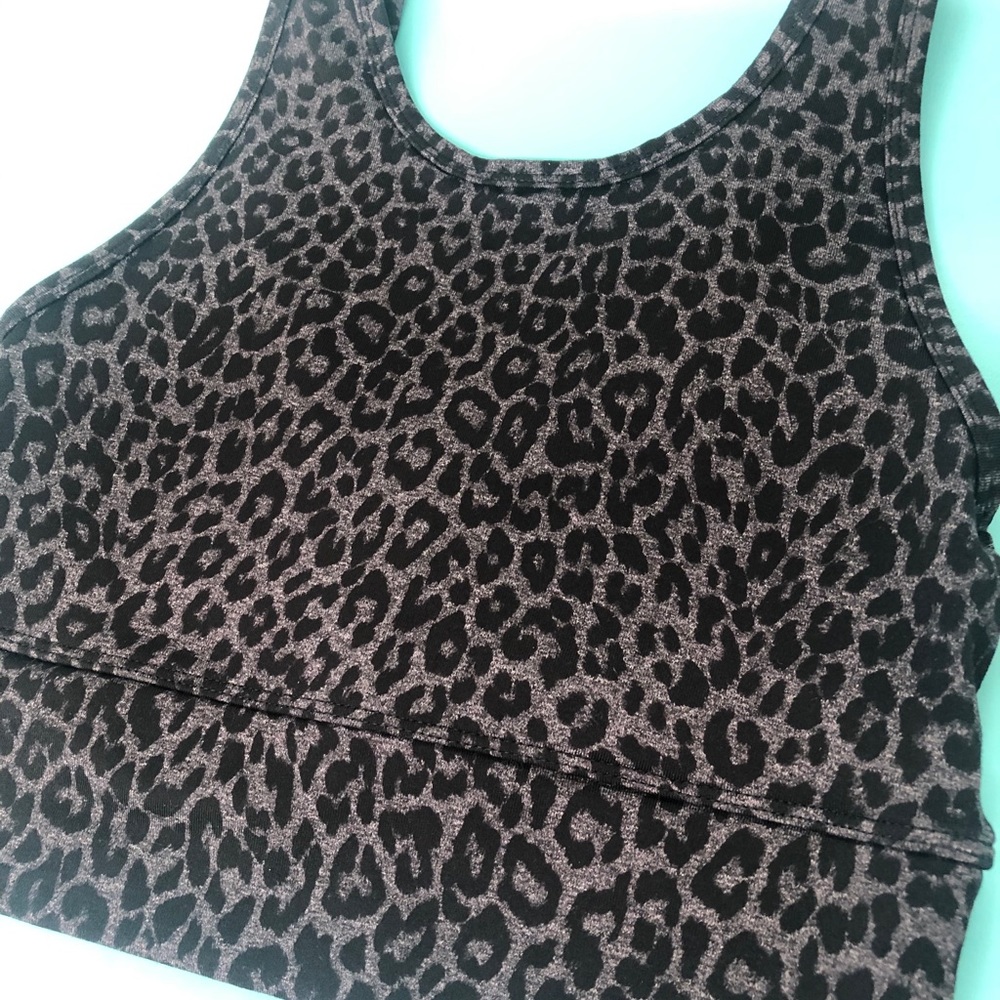 Crop top - Picture 3 of 6